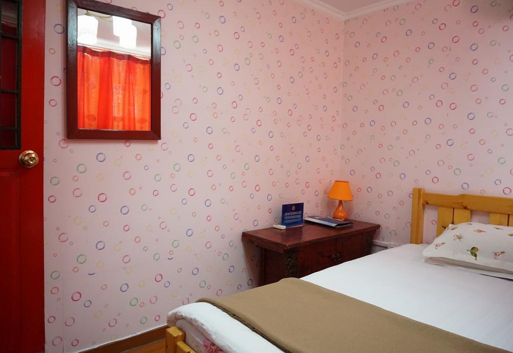 Red Lantern House Hostel Пекин Стая снимка