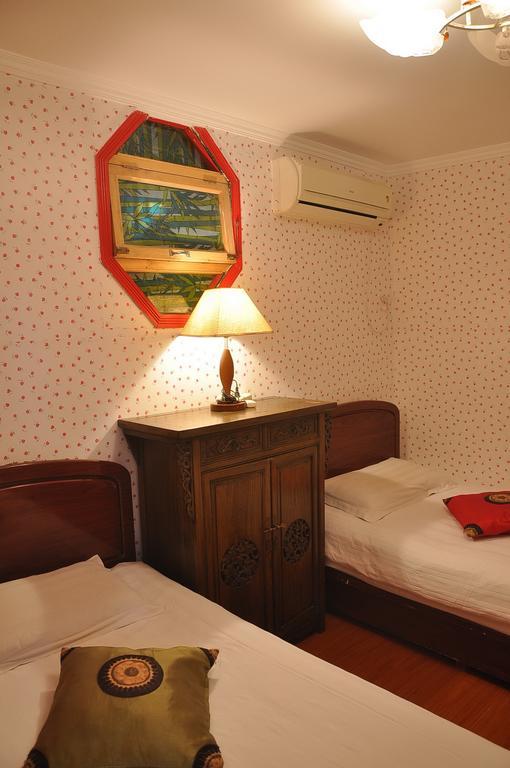 Red Lantern House Hostel Пекин Стая снимка